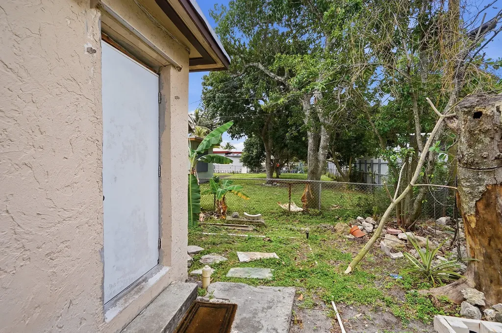 2130 SW 67th Avenue SW Miramar FL 33023