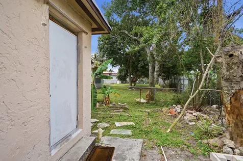 2130 SW 67th Avenue SW Miramar FL 33023