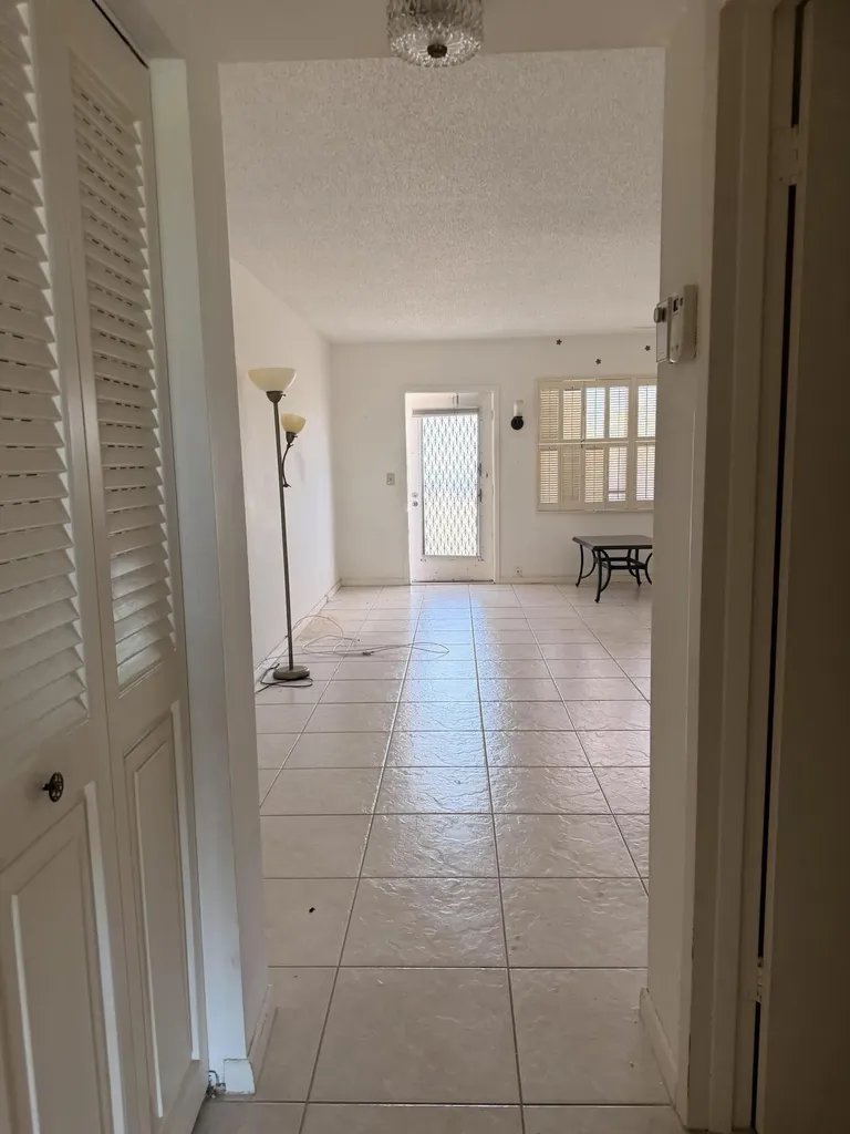 4074 Cornwall D Boca Raton FL 33434