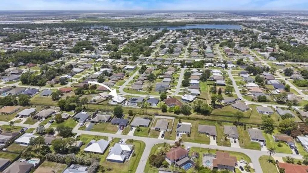 1657 SW Cefalu Circle Port St Lucie FL 34953