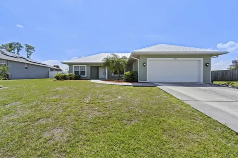 1657 SW Cefalu Circle Port St Lucie FL 34953