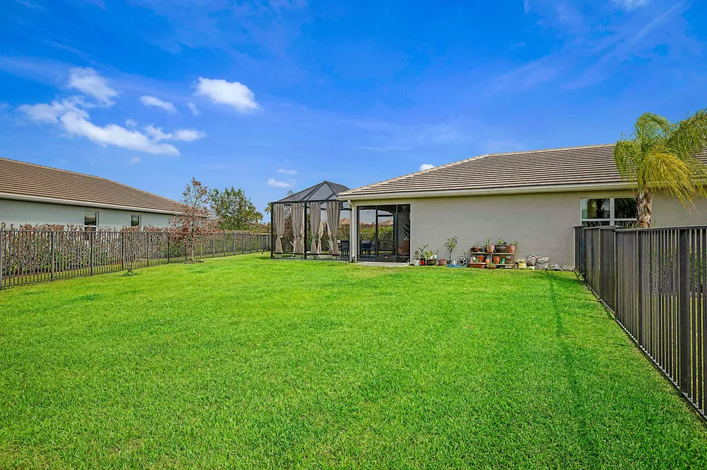 11905 SW Seaway Street Port St Lucie FL 34987