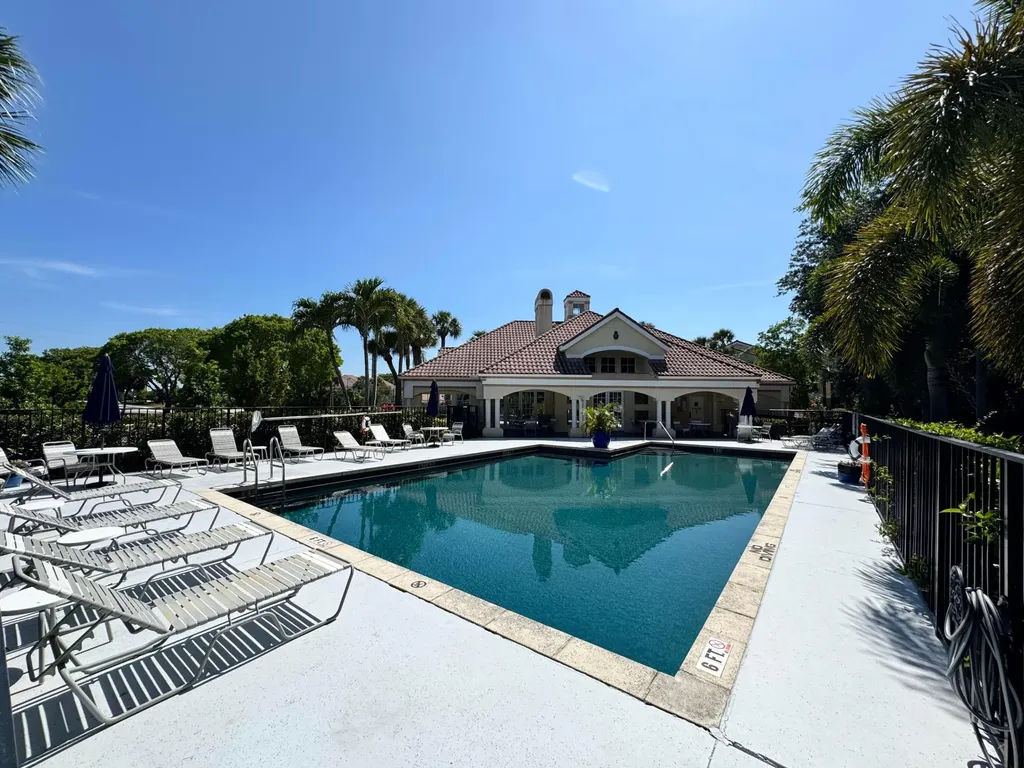 815 W Boynton Beach Boulevard Boynton Beach FL 33426
