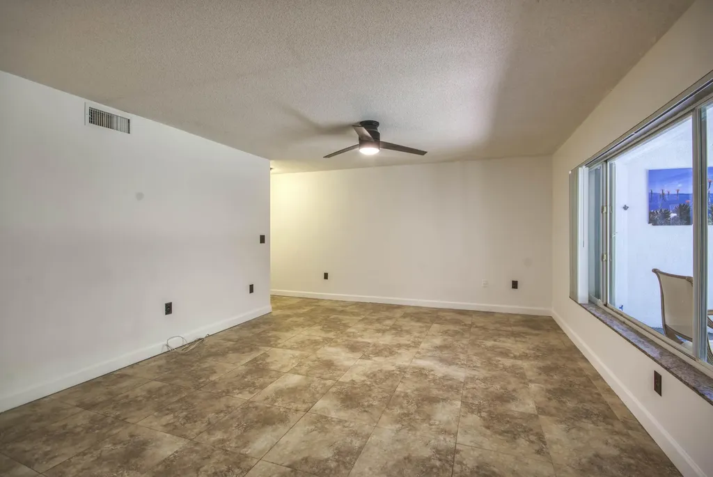 815 W Boynton Beach Boulevard Boynton Beach FL 33426