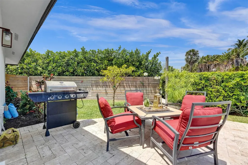 2805 NE 29th Street Fort Lauderdale FL 33306