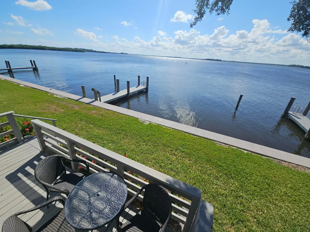 201 Spyglass Lane Vero Beach FL 32963