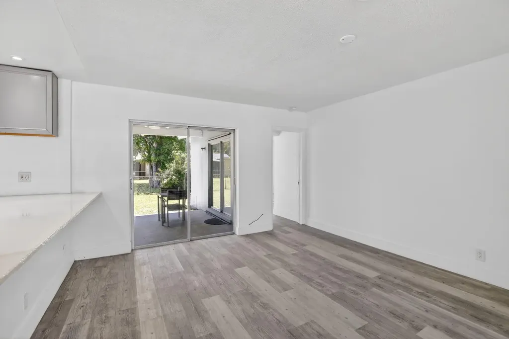 5804 NW 14th Street Sunrise FL 33313