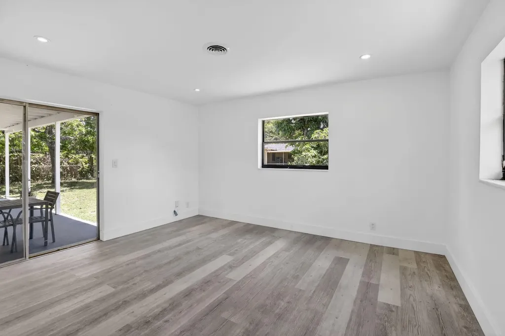 5804 NW 14th Street Sunrise FL 33313
