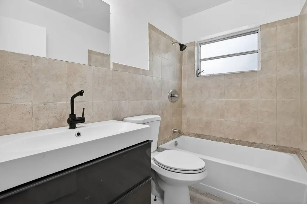 5804 NW 14th Street Sunrise FL 33313