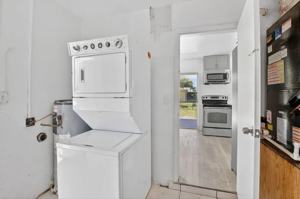 5804 NW 14th Street Sunrise FL 33313