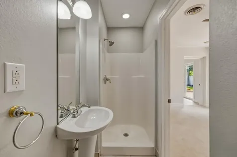 284 Allenwood Drive Lauderdale By The Sea FL 33308