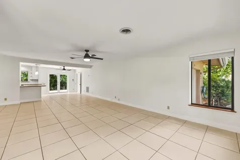 284 Allenwood Drive Lauderdale By The Sea FL 33308