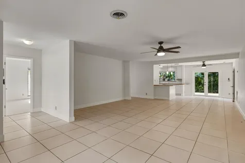 284 Allenwood Drive Lauderdale By The Sea FL 33308