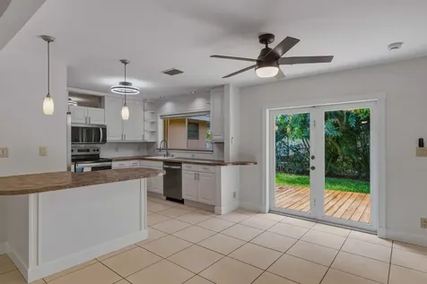 284 Allenwood Drive Lauderdale By The Sea FL 33308