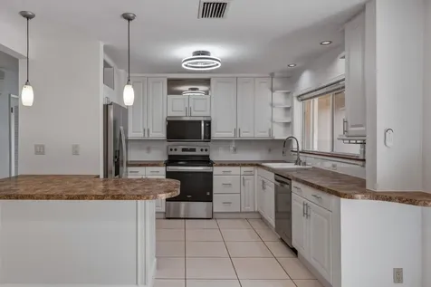 284 Allenwood Drive Lauderdale By The Sea FL 33308