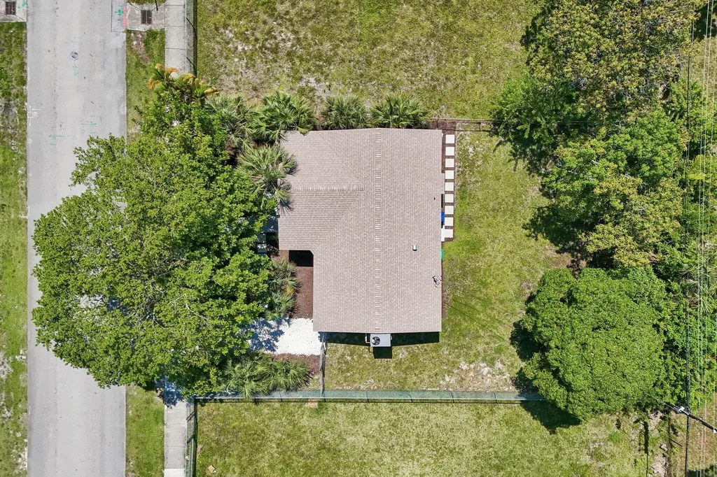 2943 NW 13th Street Fort Lauderdale FL 33311