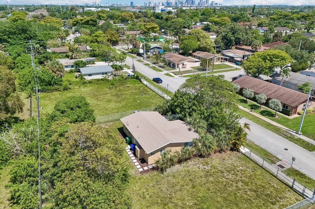 2943 NW 13th Street Fort Lauderdale FL 33311