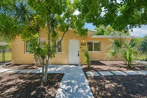 2943 NW 13th Street Fort Lauderdale FL 33311