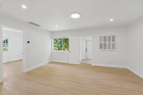 2943 NW 13th Street Fort Lauderdale FL 33311