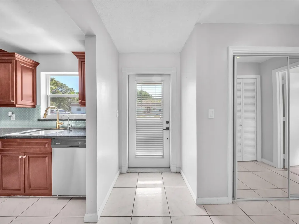 417 SW Natura Avenue Deerfield Beach FL 33441