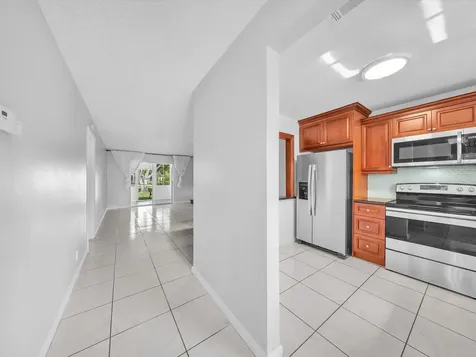 417 SW Natura Avenue Deerfield Beach FL 33441