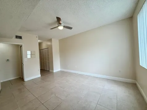 6928 SW 39th Street Davie FL 33314