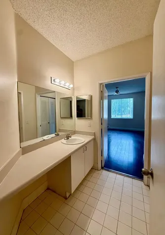 6928 SW 39th Street Davie FL 33314