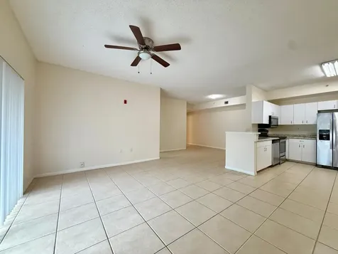 6928 SW 39th Street Davie FL 33314