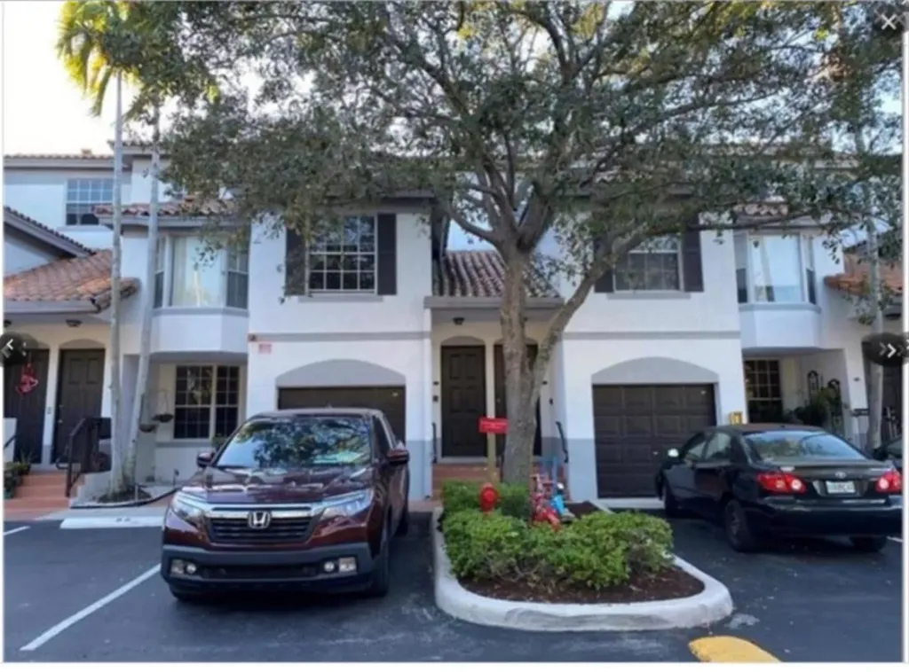 701 SW 148th Avenue Davie FL 33325