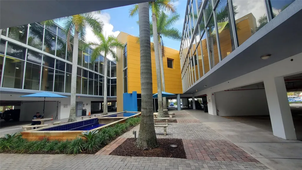18503 Pines Boulevard Pembroke Pines FL 33029
