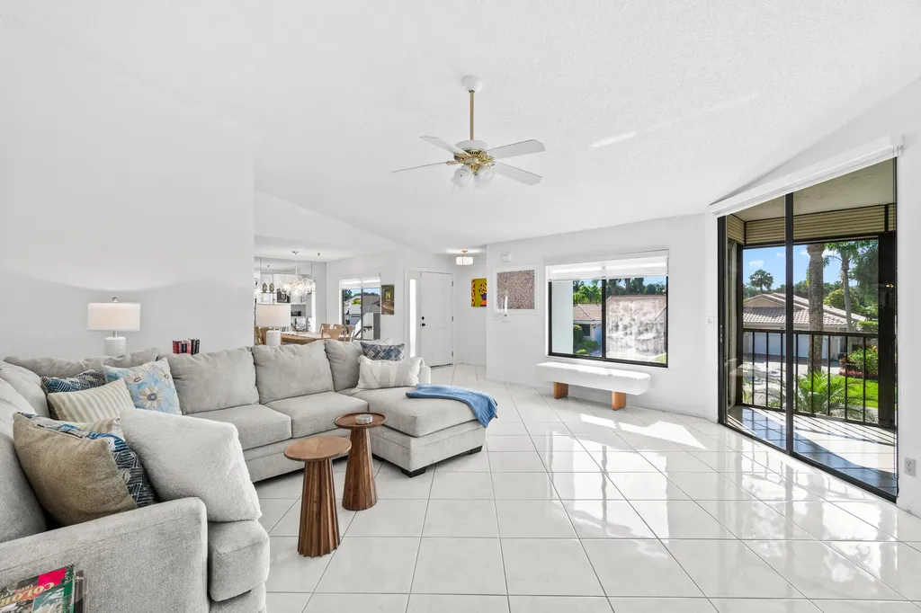 7533 Glendevon Lane Delray Beach FL 33446