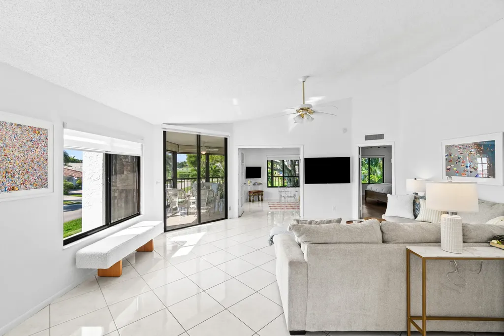 7533 Glendevon Lane Delray Beach FL 33446