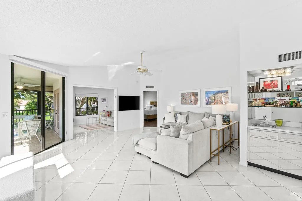 7533 Glendevon Lane Delray Beach FL 33446