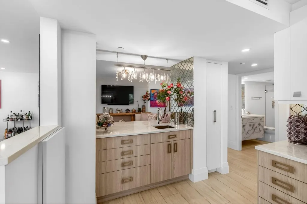 7802 Lakeside Boulevard Boca Raton FL 33434