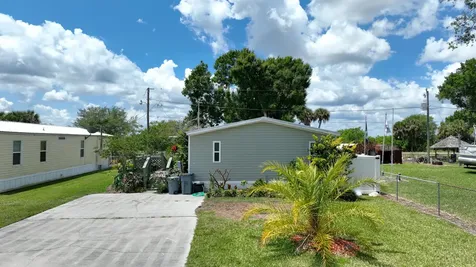 1102 Casey Lane Okeechobee FL 34974