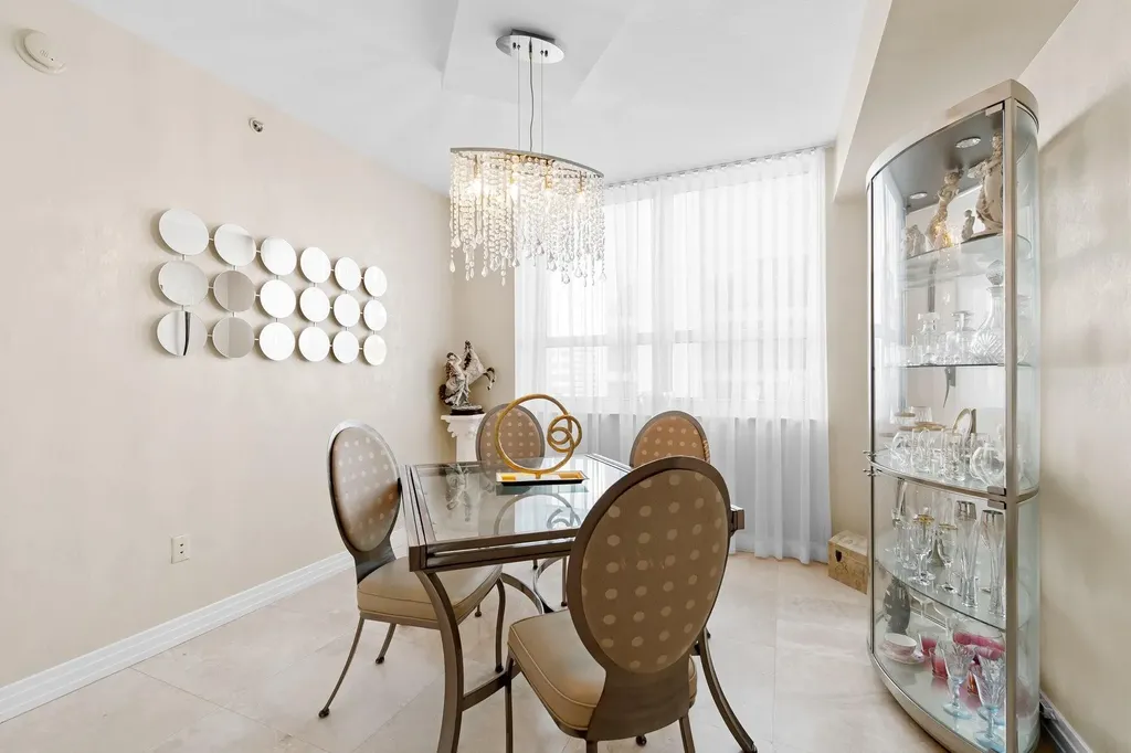 350 SE 2nd Street Fort Lauderdale FL 33301