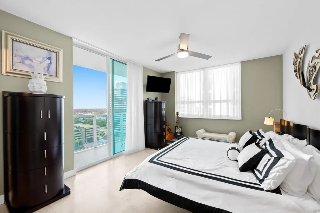 350 SE 2nd Street Fort Lauderdale FL 33301