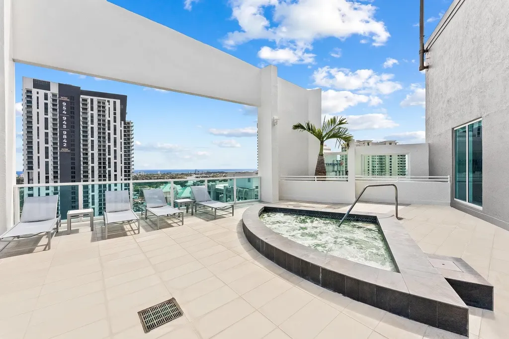 350 SE 2nd Street Fort Lauderdale FL 33301