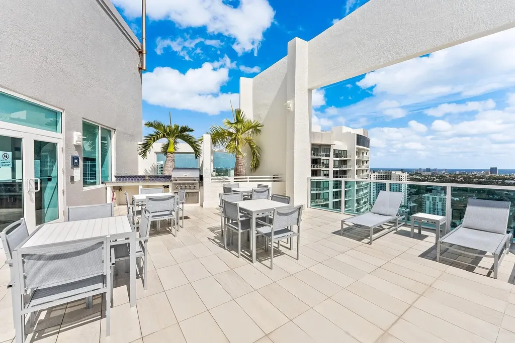 350 SE 2nd Street Fort Lauderdale FL 33301