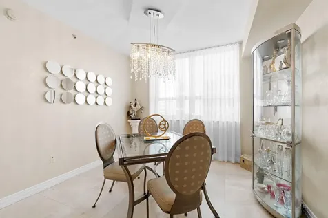 350 SE 2nd Street Fort Lauderdale FL 33301