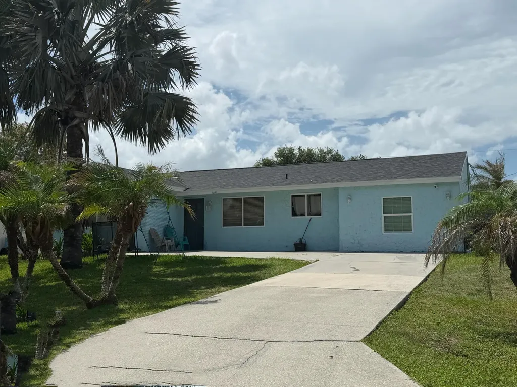 190 NW Abalone Road Road NW Palm Bay FL 32907