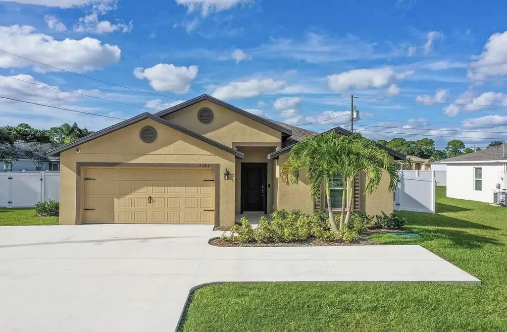 1381 SW Paar Drive Port St Lucie FL 34953