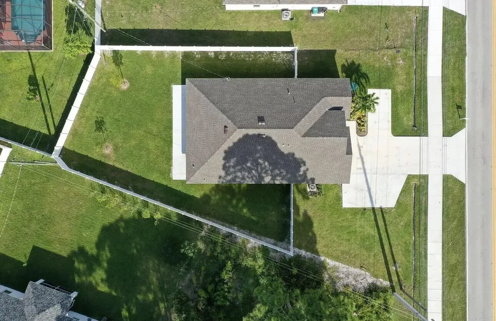 1381 SW Paar Drive Port St Lucie FL 34953