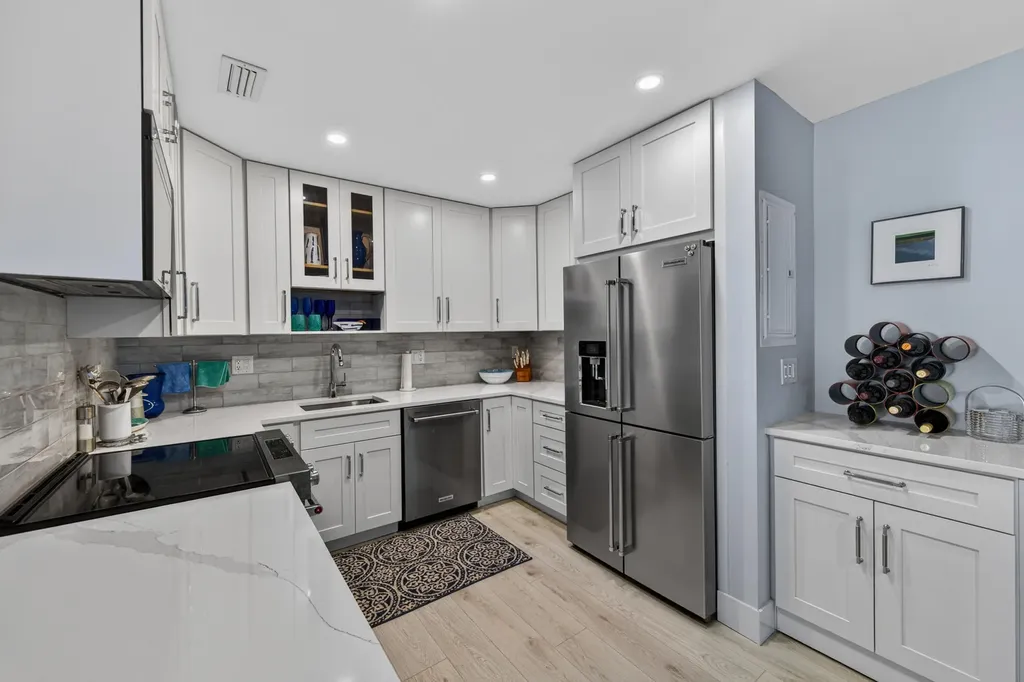 6429 Bay Club Drive Fort Lauderdale FL 33308