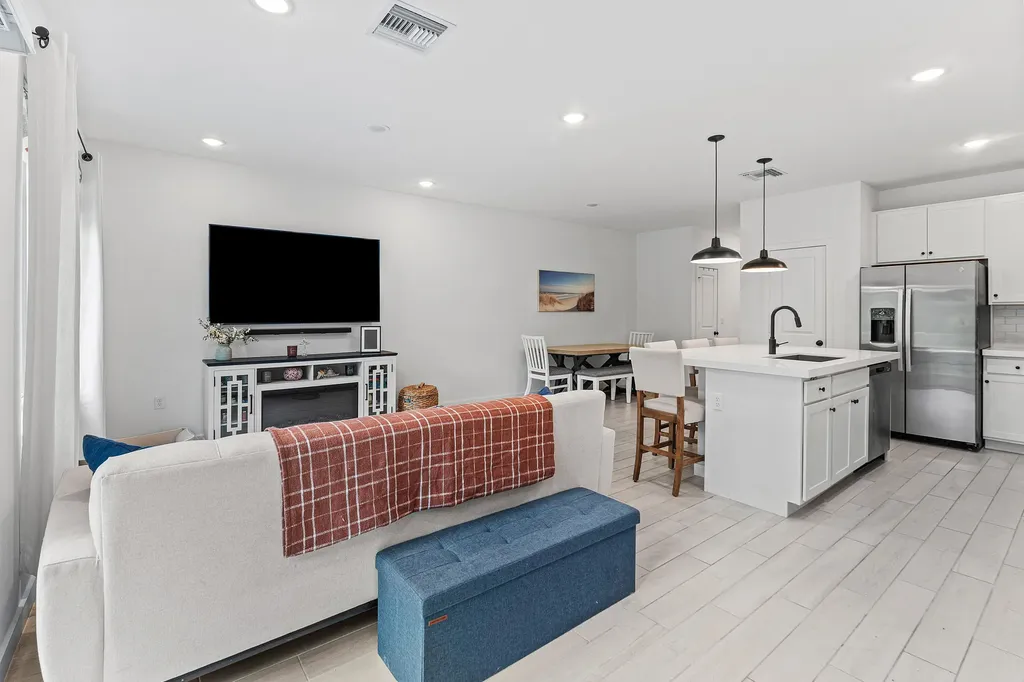 755 NE Trailside Run Port St Lucie FL 34983