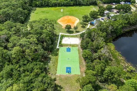 755 NE Trailside Run Port St Lucie FL 34983
