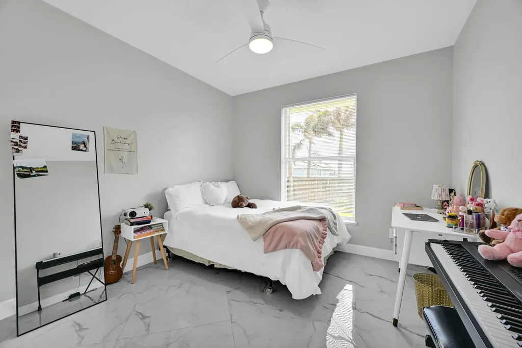 1074 SW Liberty Avenue Port St Lucie FL 34953