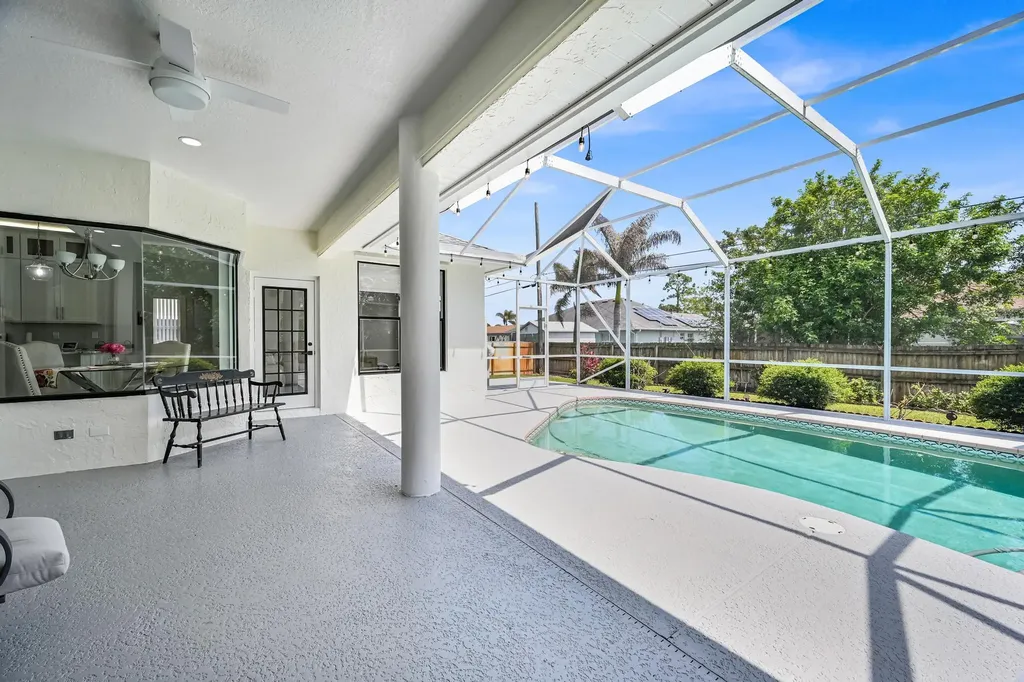 1074 SW Liberty Avenue Port St Lucie FL 34953