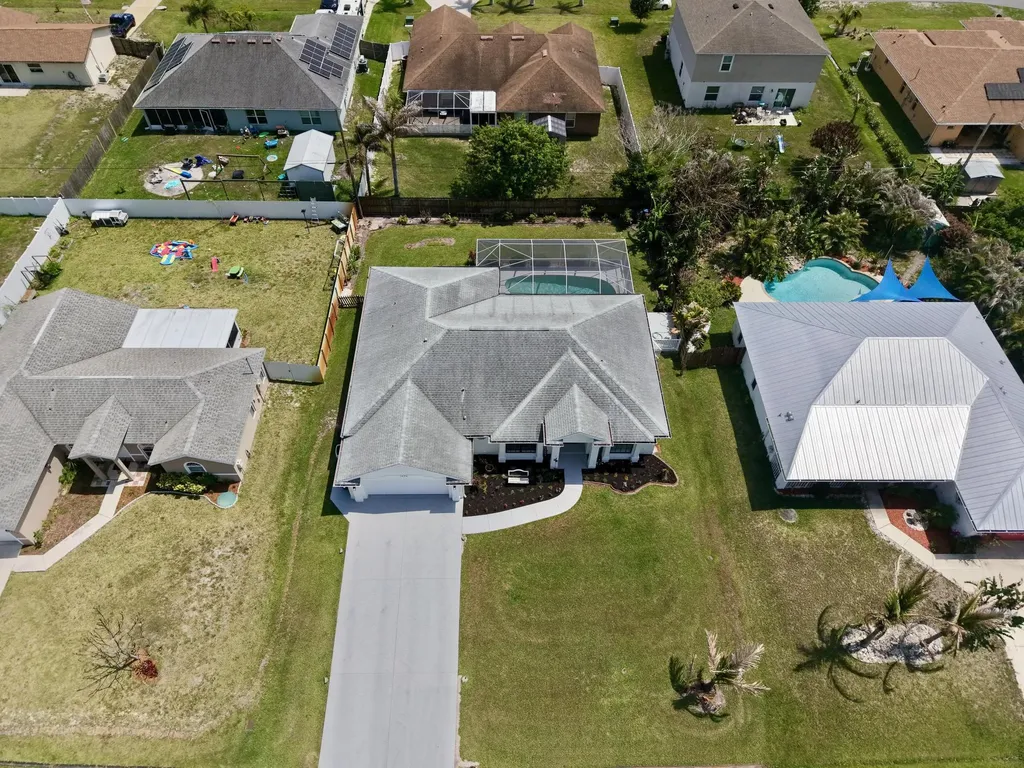1074 SW Liberty Avenue Port St Lucie FL 34953