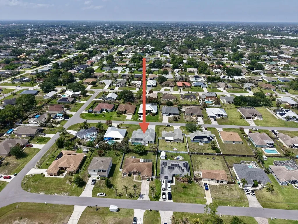 1074 SW Liberty Avenue Port St Lucie FL 34953